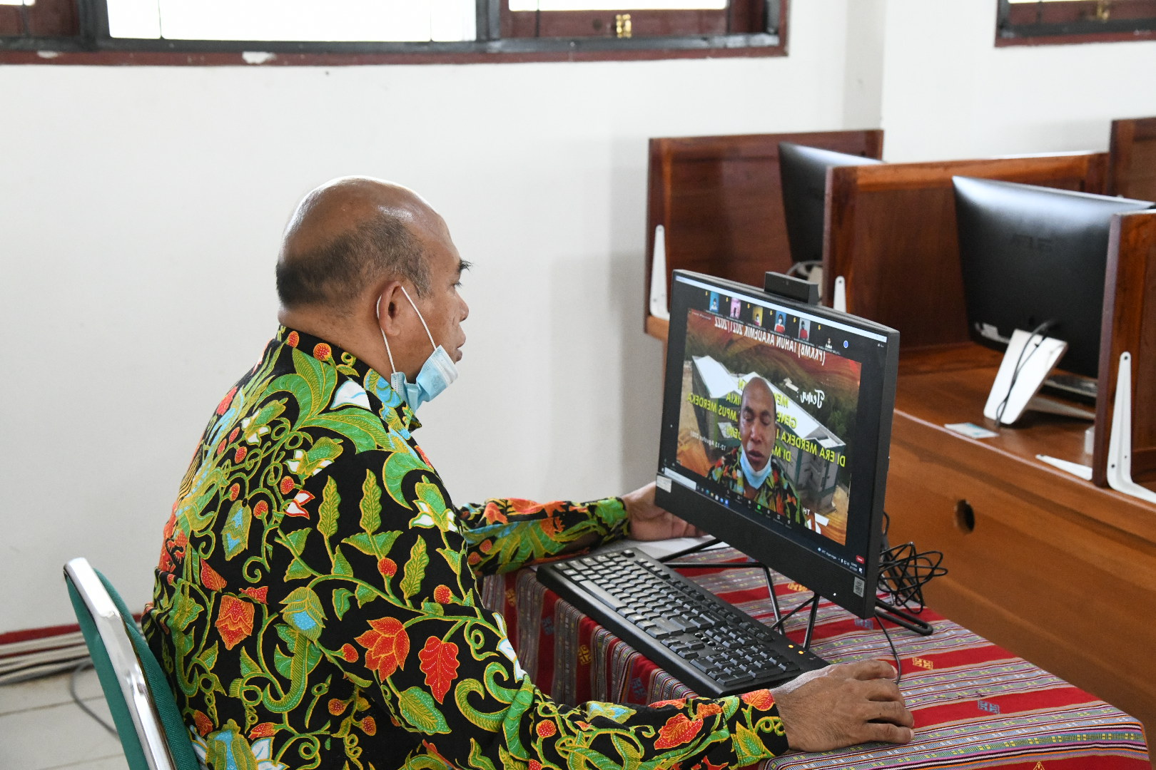 UNIVERSITAS TIMOR MELAKSANAKAN PKKMB SECARA DARING