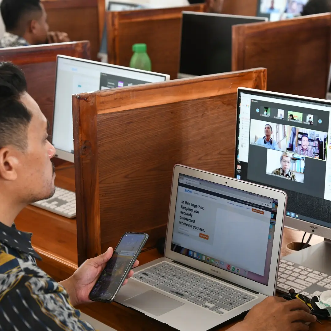 SEMINAR NASIONAL PROGRAM STUDI PENDIDIKAN BAHASA DAN SASTRA INDONESIA UNIVERSITAS TIMOR DENGAN TEMA “WUJUD KEMANUSIAAN DALAM PERSPEKTIF BAHASA, SASTRA INDONESIA DAN PENGAJARANNYA”
