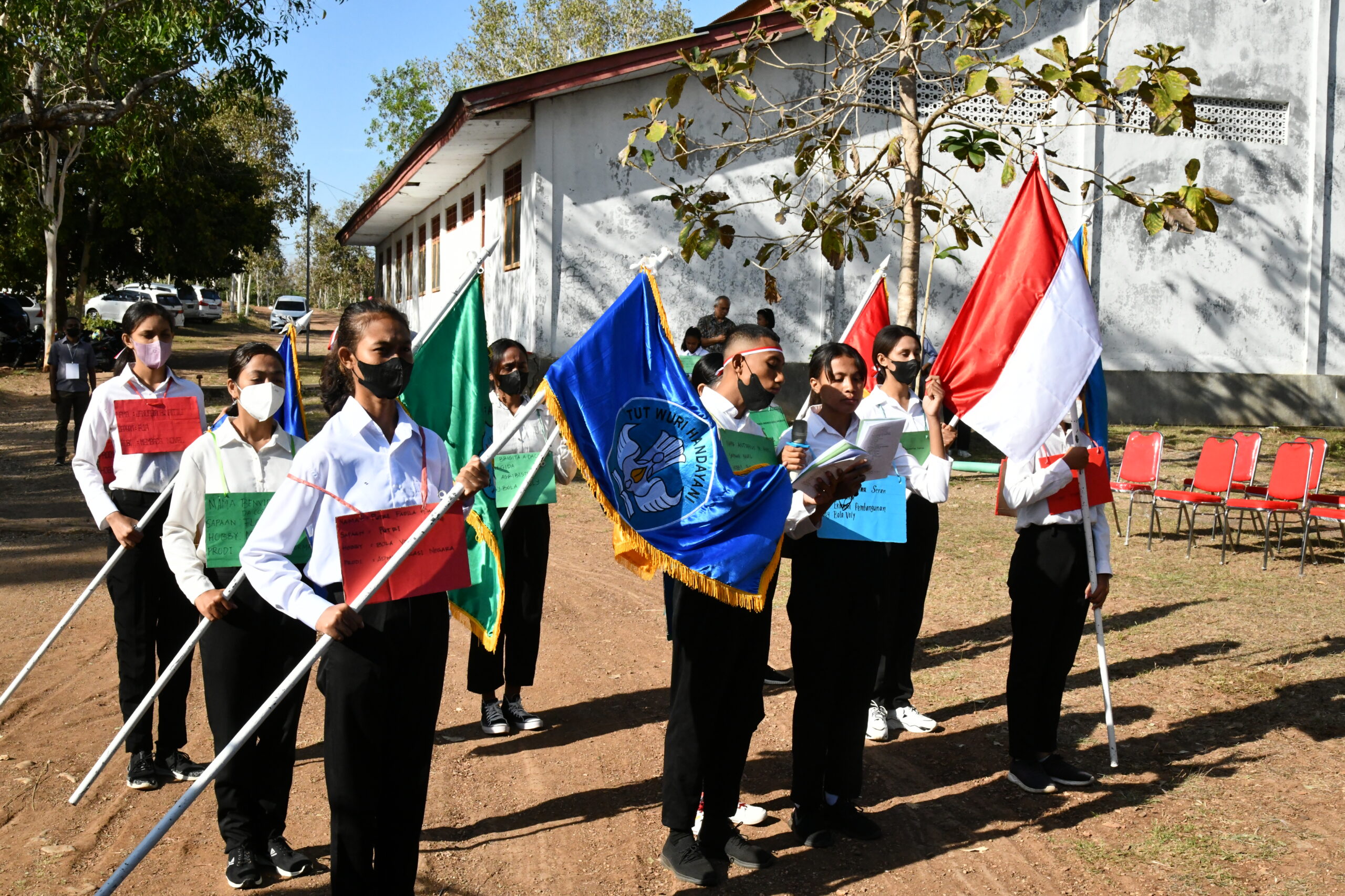 Pelaksanaan Pengenalan Kehidupan Kampus bagi Mahasiswa Baru UNIMOR 2022 Hari Pertama