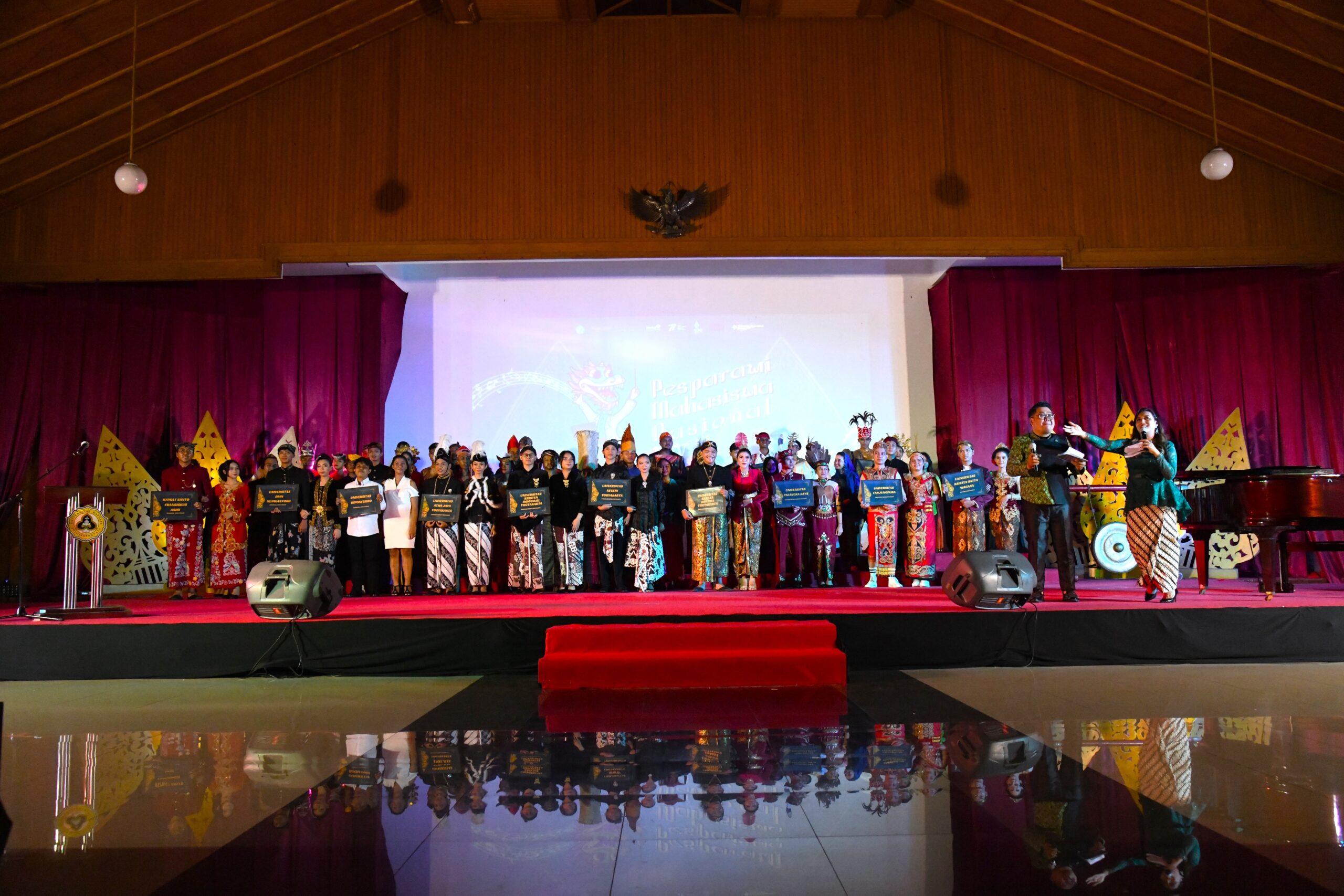 UNIMOR Mengiktui Pembukaan Pesparawi Mahasiswa XVII