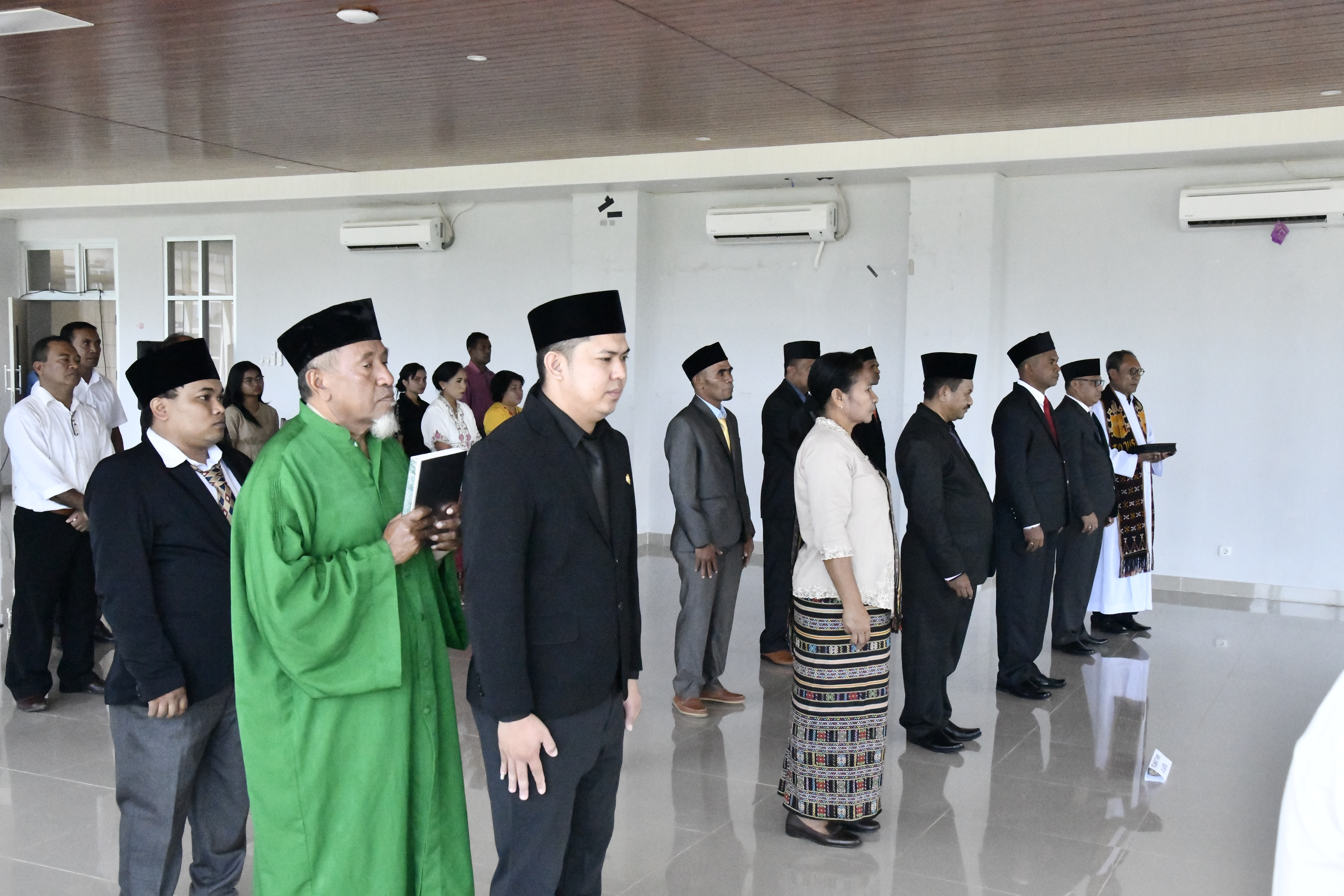 Lantik Pejabat Baru di Lingkup Unimor, Rektor Tekankan Semangat Kolaborasi Wujudkan Visi Menuju Universitas Unggul