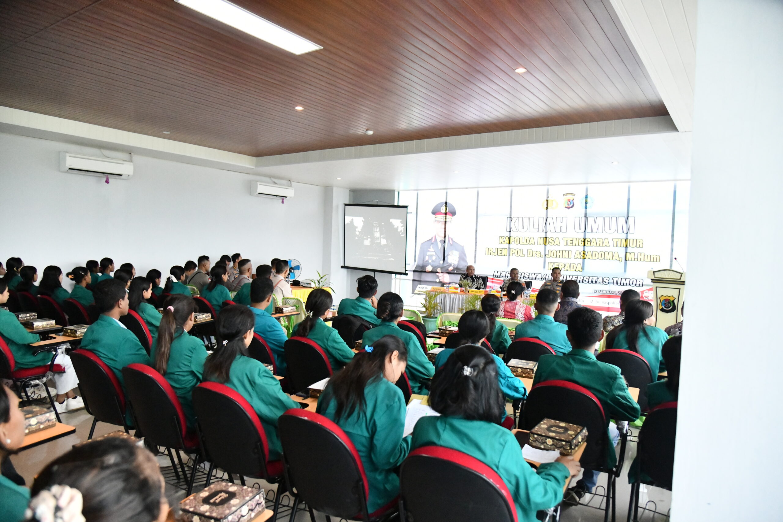 “Menuju Ruang Digital Bersih, Sehat, Beretika, dan Produktif: Strategi Kapolda NTT dalam Pencegahan dan Penindakan Kejahatan Siber”