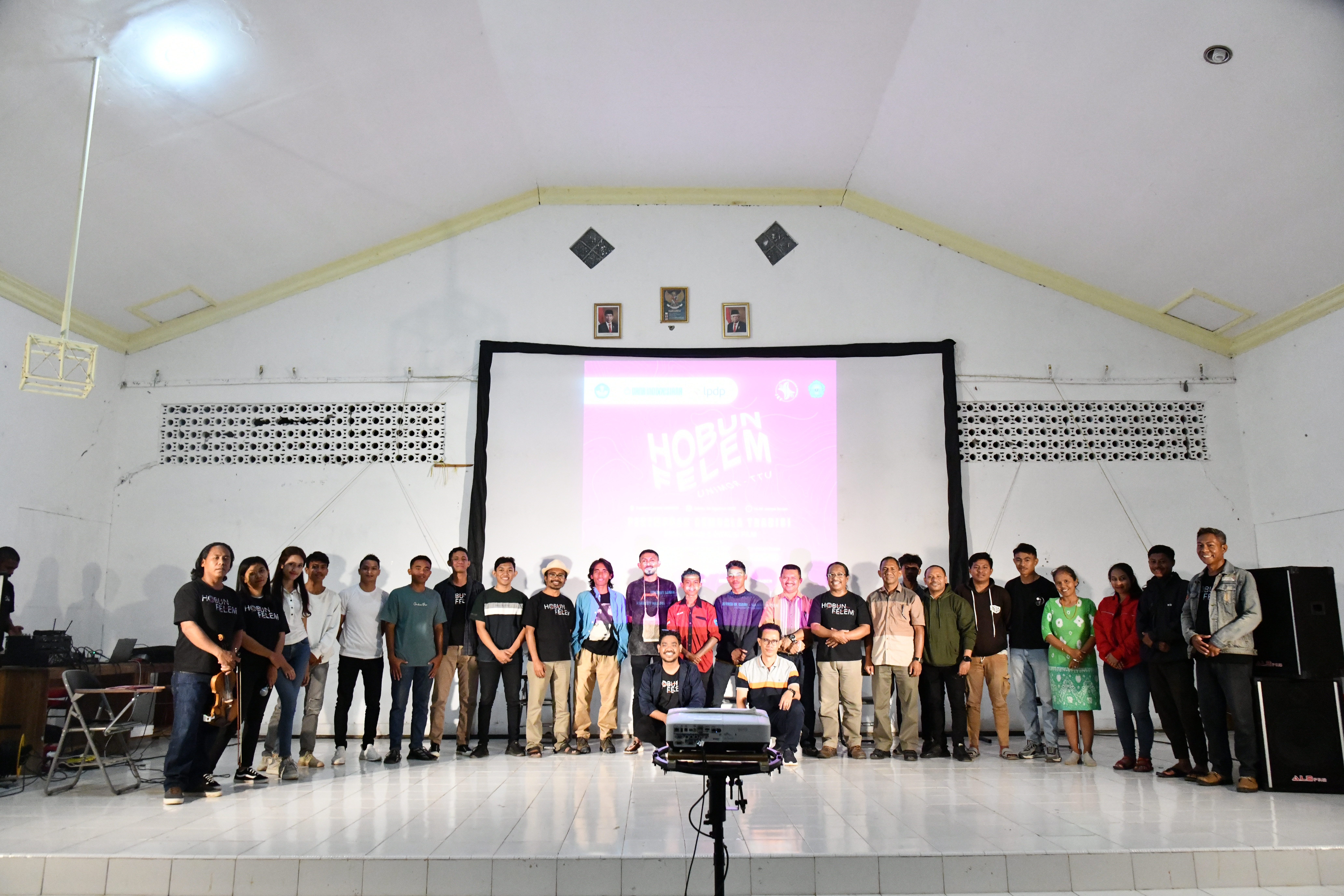 PEREMPUAN GEMBALA TRADISI