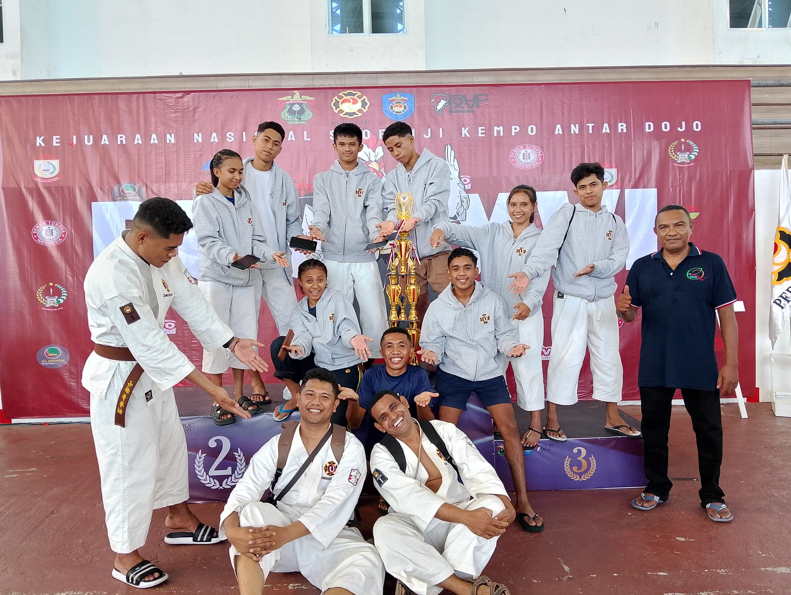 Sabet 9 Medali, Kontingen Shorinji Kempo Dojo Unimor Raih Juara Umum II Kejurnas Kempo Rektor Unhas Cup XVI Tahun 2024
