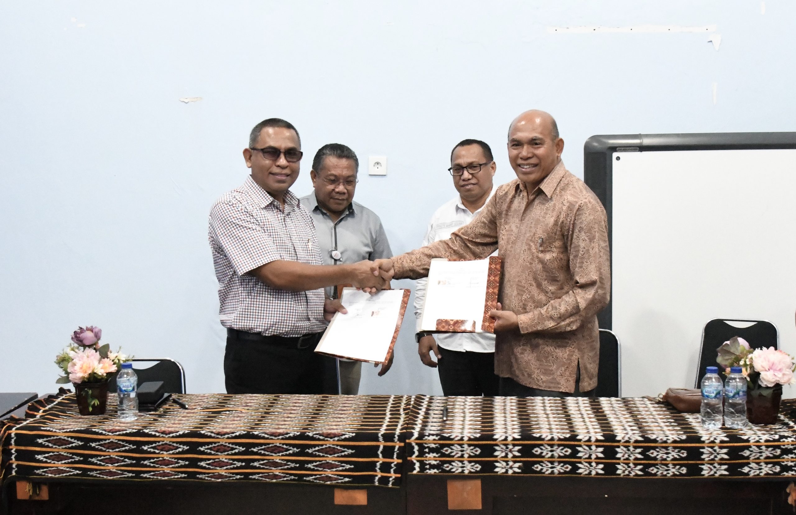 Penandatanganan Nota Kesepahaman antara Politani Negeri Kupang dan Universitas Timor