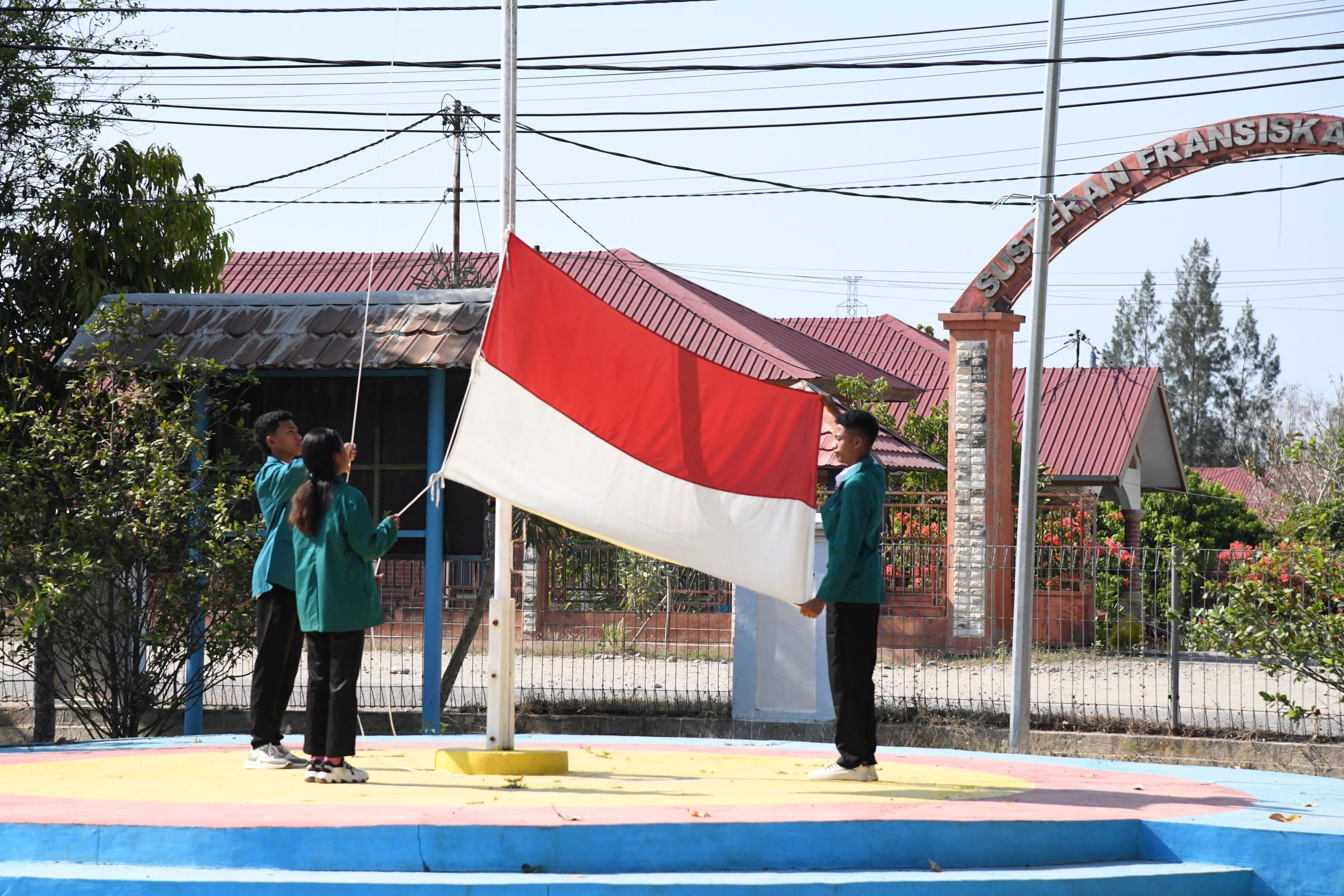 Unimor Gelar Upacara Hari Sumpah Pemuda ke-96 dengan Nuansa Adat Nusantara