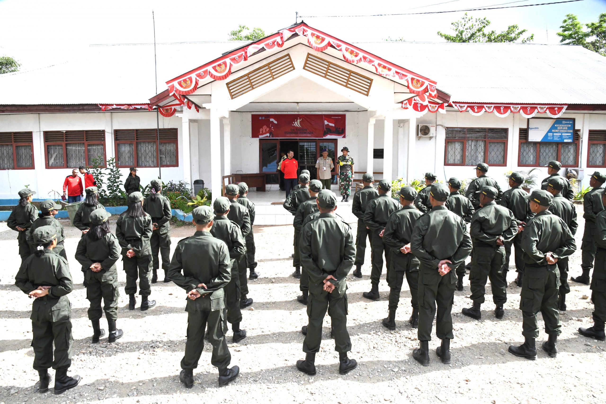 Unimor Lepas 40 Calon Resimen Mahasiswa Ikuti Latihan Dasar Militer