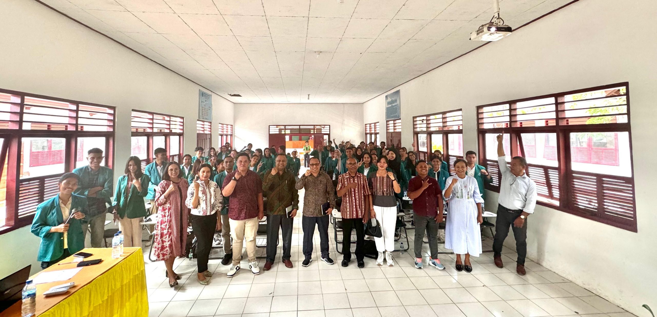 Workshop Entrepreneurship Mahasiswa Fakultas Ekonomi dan Bisnis Universitas Timor: “Learn from Business Practitioner”