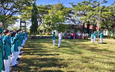 Perdana, Prodi Keperawatan Unimor Gelar Upacara Hardiknas 2025