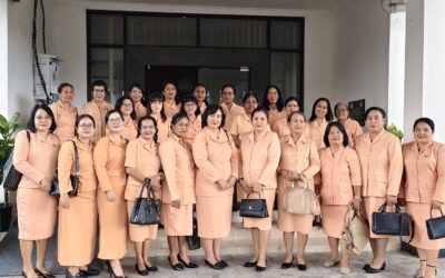 Perkuat Jaringan Dan Sinergi Organisasi, DWP Unimor Hadiri Pertemuan DWP PTN Se-NTT