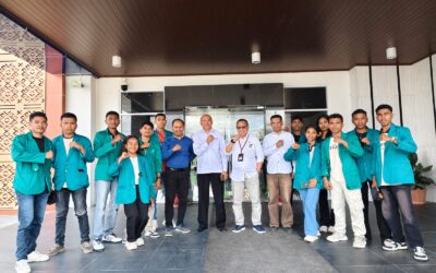 Rektor Unimor Lepas 13 Mahasiswa KKN Tematik GENTASKIN 2025